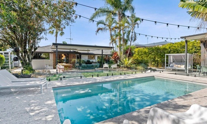 Palm Beach House | Palm Beach Poolside Haven – 4BR & Outdoor Living