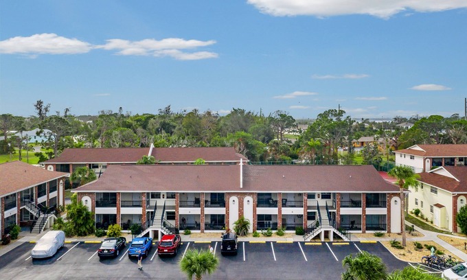 Englewood South House | Palm Manor 3-102 Close to Manasota Key