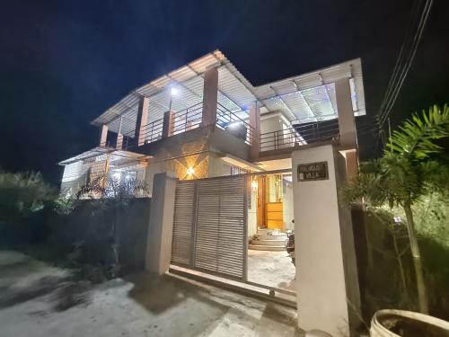 Neral Villa | Palmquist Villa