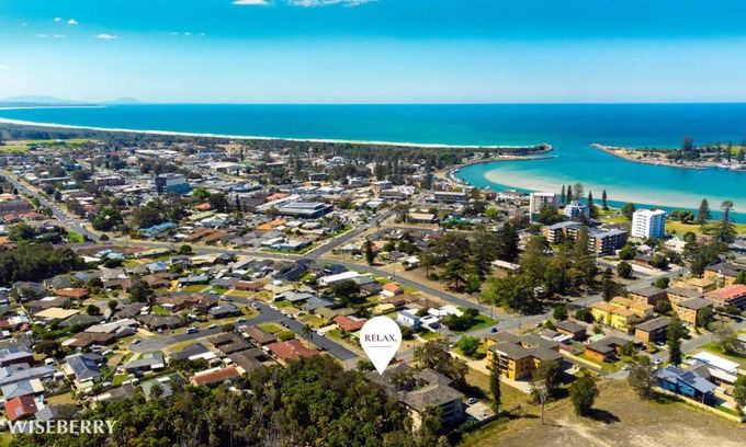 Tuncurry Apartment | Palms 3
