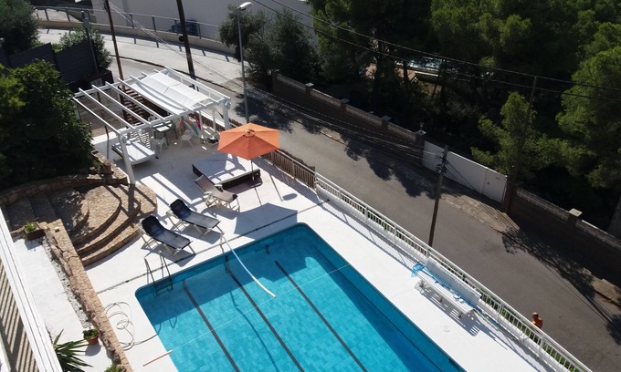 Castelldefels Apartment | PANORAMIC 4 APARTMENTS Castelldefels/POOL AND SEA VIEWS