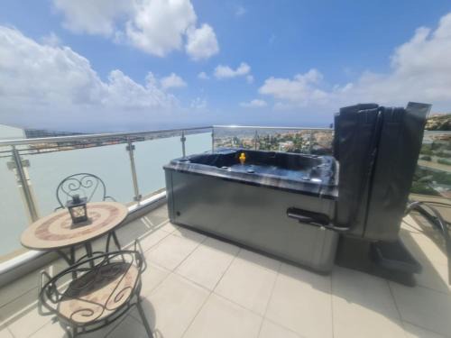 Peyia Town Apartment | Panoramic Holidays - Deluxe 2