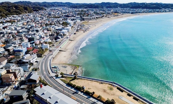 Kamakura House | Panoramic ocean view of Kamakuras coastline En /Kamakura Kanagawa