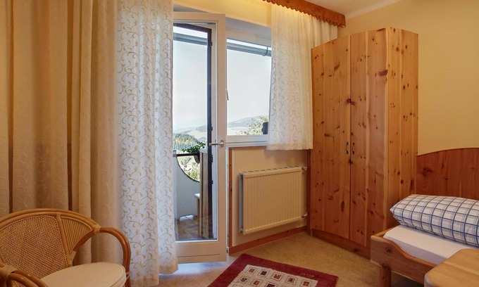 Eberstein Other | Panoramic view single room 2 adults. + 1 child up to 12 years - Biolandhaus Arche
