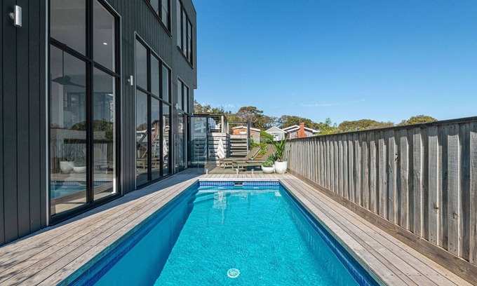 Blairgowrie House | Panoramic Views & Contemporary Style