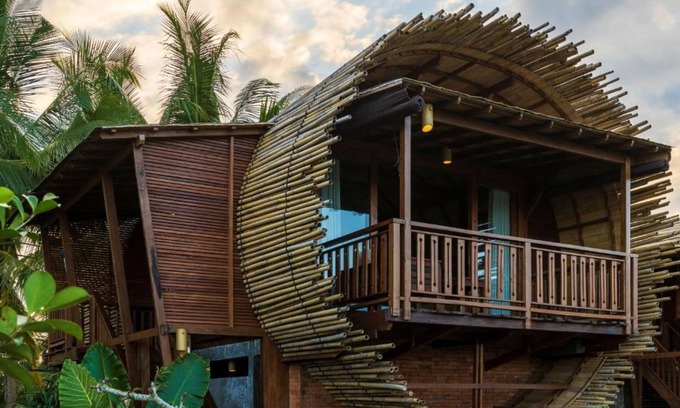 Peliatan Villa | Panoramic views of rice field Bee House Ubud