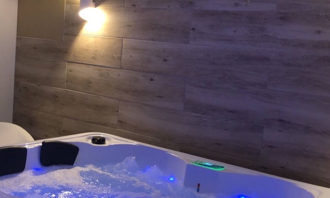 Wallers House | Paradis Du Nord /Jacuzzi /Salle Cinéma