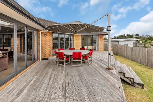Ruakaka House | Paradise at the Bay - Ruakaka Holiday Home