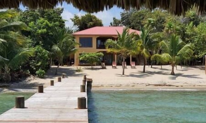 Sittee River Village House | Paradise Beach Belize Suite A (Upstairs)