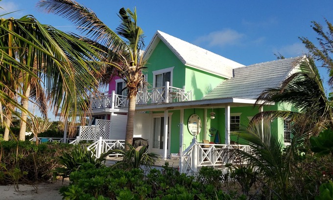 Mather Town Cottage | Paradise on miles of white sandy beach and turquoise sea, private and secure.