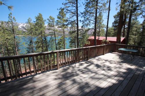 Bayfield House | Paradise on the Lake