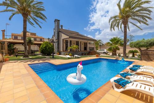 Mil Palmeras Villa | Paradise Palms by Fidalsa