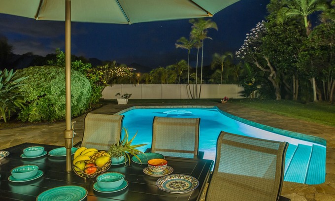 Portlock House | PARADISE PROMISED! Spacious 6 bedroom home. Minimum Stay