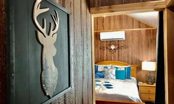 Ingram Cabin | Paradise River Cabin #6