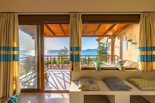 Astros Apartment | Paralio Astros Beachfront Suites
