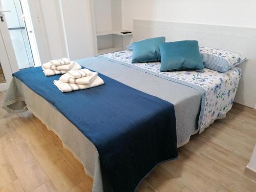 Gianola House | Parco dei Gerani - Il monolocale e la camera - Room and Studio