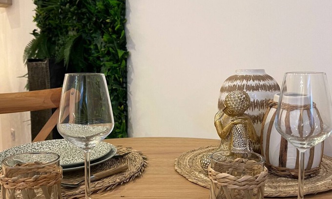 La Ville-du-Bois Apartment | PARENTHESE LOVE : Bali Mon Amour - Jacuzzi SPA Suite - Near Orly/Paris