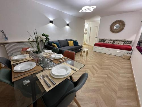 Montrouge Apartment | PARIS-MONTROUGE Magnifique appartement 3 pièces de 78m2 avec PARKING - très cosy pour 1 - 10 personnes refait à NEUF -ENTIRE APARTMENT LUXURIOUS AND WARM -Montrouge Paris 14ème - Proche Aéroport Orly Parc Expositions Porte de Versailles FREE WIFI GRATUIT