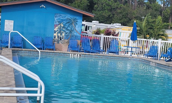 Jacarandas Cottage | Park Model in North Fort Myers, pet friendly