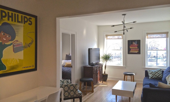 Hudson Apartment | Park View Apartment In the Heart of Hudson