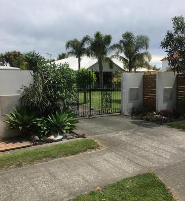 Taradale House | Park view Greenmeadows Napier