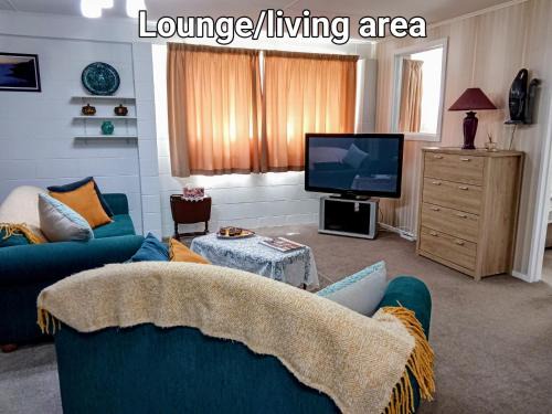 Feilding House | Park View 'Home Away From Home'