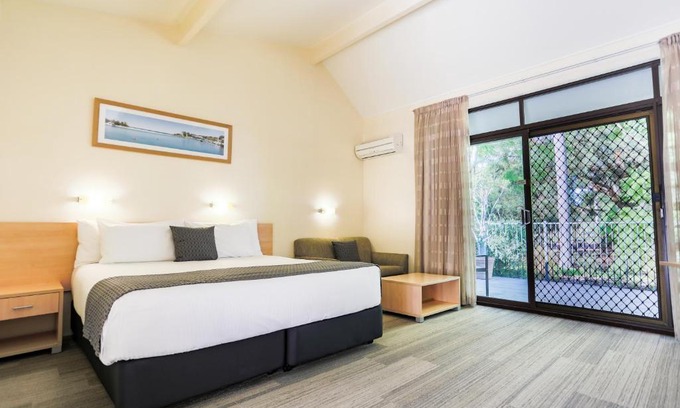 Nowra Hotel | Parkhaven