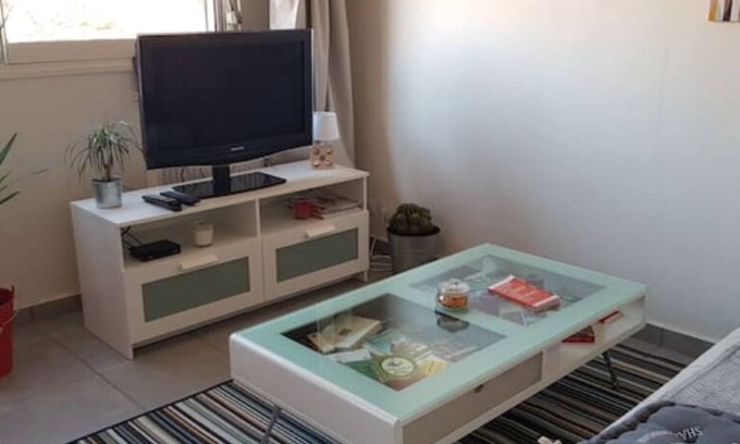 Ferrandiere - Maisons Neuves Apartment | Parking Privé,t1 Bis, 10mn Centre de Lyon, bus C3 qui Dessert Centre Lyon à 100m