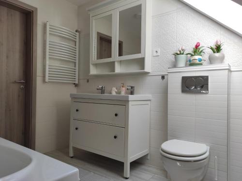 Torokbalint Apartment | Parkside Apartman