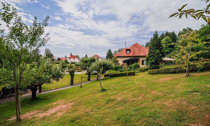 Ljubljana Apartment | Parkside Haven w/4 Bedrooms&free parking