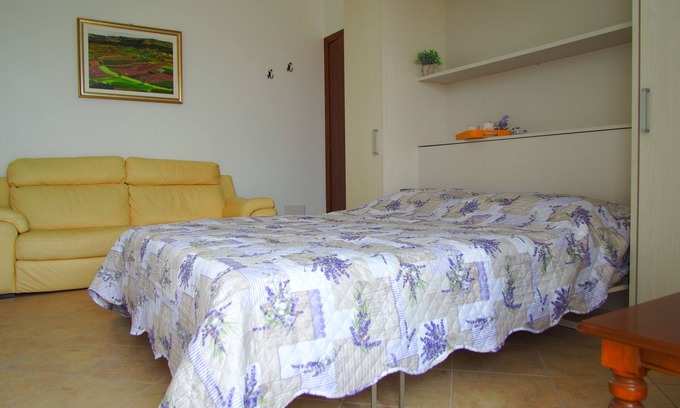 Verduno Apartment | Parson's Vineyard Brown B