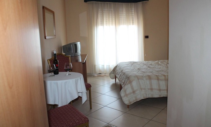 Ospedaletto D'Alpinolo Hotel | PARTNER ROOM - ROYAL HOTEL