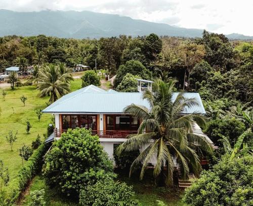Quezon Hotel | Paruparong Bughaw Ecofarm Resort