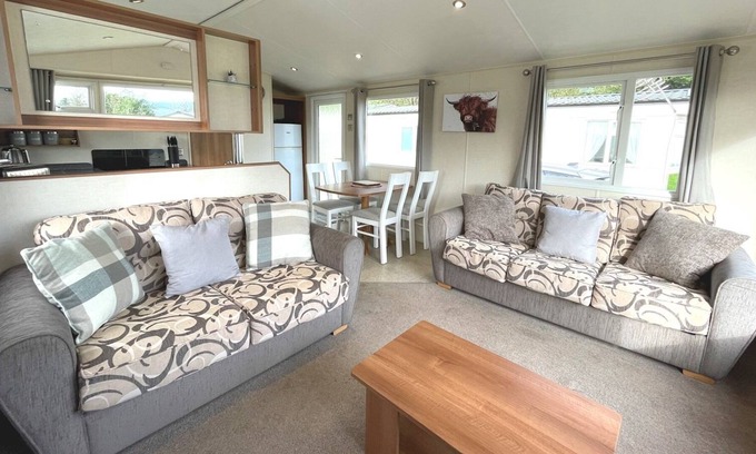 Beattock House | Pass the Keys | Charming and Cosy Holiday Home in Beautiful Park