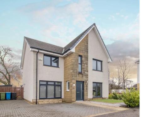 Newton Mearns House | Pass the Keys Comfortable and Fabulous Family Home