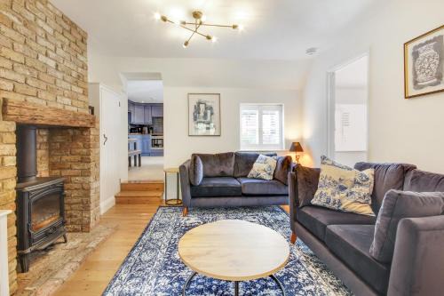 Tonbridge House | Pass the Keys Lovely Countryside Coach Cottage