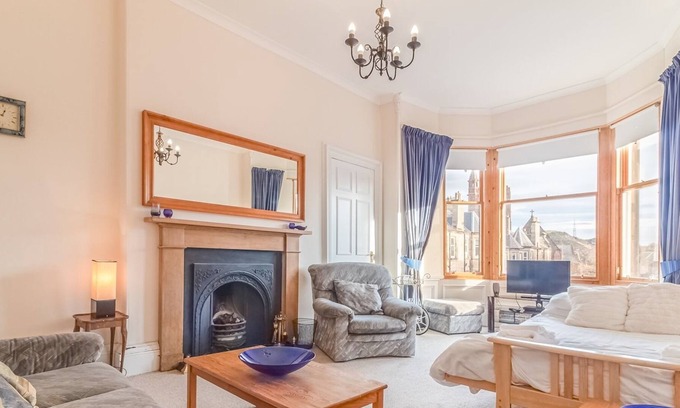 Morningside Apartment | Pass the Keys | Spacious and Bright property, in Chic Morningside! Sleeps up to 6 guests