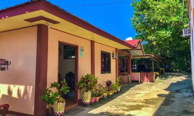 Patar Apartment | Patar beach Transient house