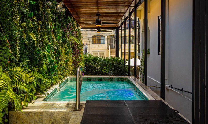 Santurce Hotel | Patio Elba Legacy 2 Bedroom Suite