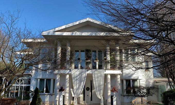 Magnago Villa | Patrician villa(magnago MI) Miami style.
