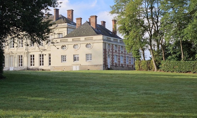 Craon Other | Pavilion in the west wing of Château de Craon - 7 bedrooms - swimming pool and tennis court