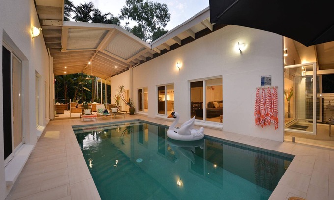 Port Douglas House | Pavilions in the Palms Port Douglas - private pool, close to beach