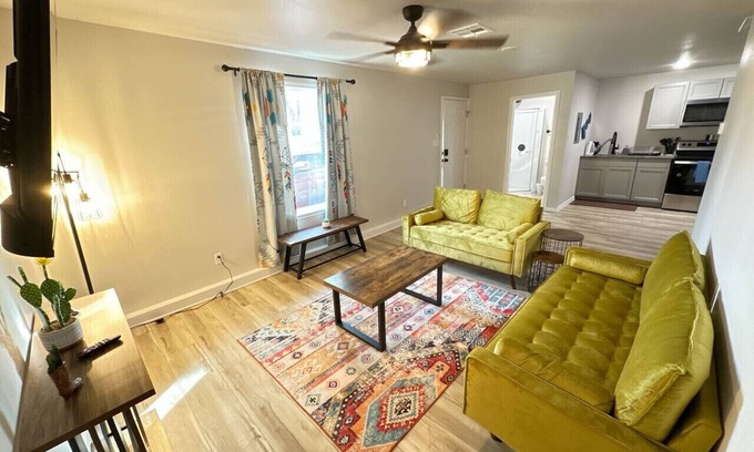 Temple House | Peaceful 1BR Suite | Central Location | Near Baylor Scott & White