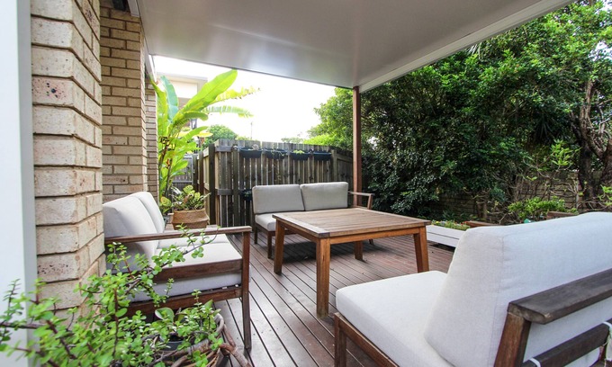 Nundah Apartment | Peaceful 2BR Walk to Cafes Near Airport & CBD