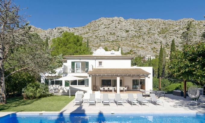 Urbanitzacio la Font Villa | Peaceful 5 Bedroom Vacation Villa With Pool, Mallorca Villa 1466