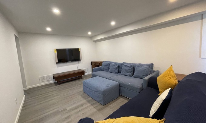 Tuckahoe House | Peaceful 5 Bedroom 3 Bathroom House - 30 min from NYC