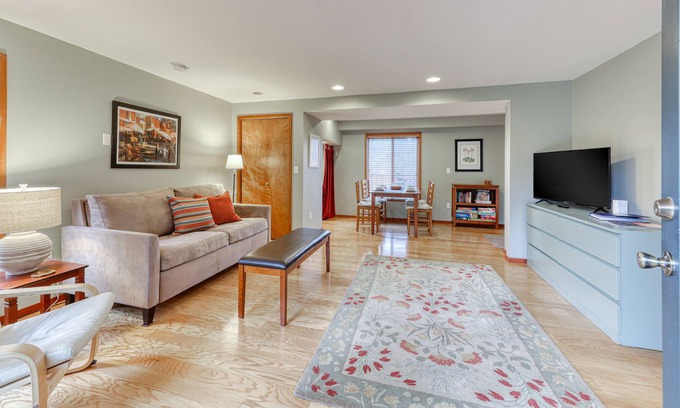 Southeast Eugene Apartment | Peaceful and Secluded Suite w/Free WiFi & Great Garden Space to Enjoy!