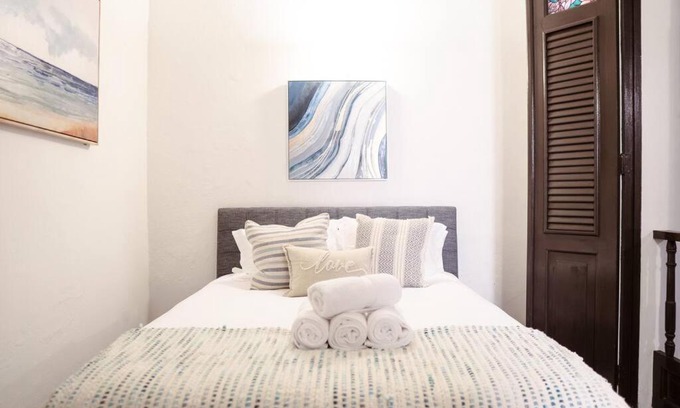 Catedral Apartment | Peaceful Apt near La Fortaleza in OSJ/65 Fort 7A