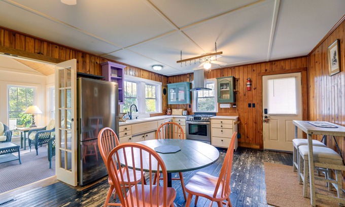 Atlantic Cottage | Peaceful Atlantic Cottage w/Deck & Yard!