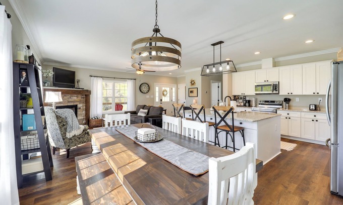Butler Cottage | Peaceful Butler Hideaway at The Pond